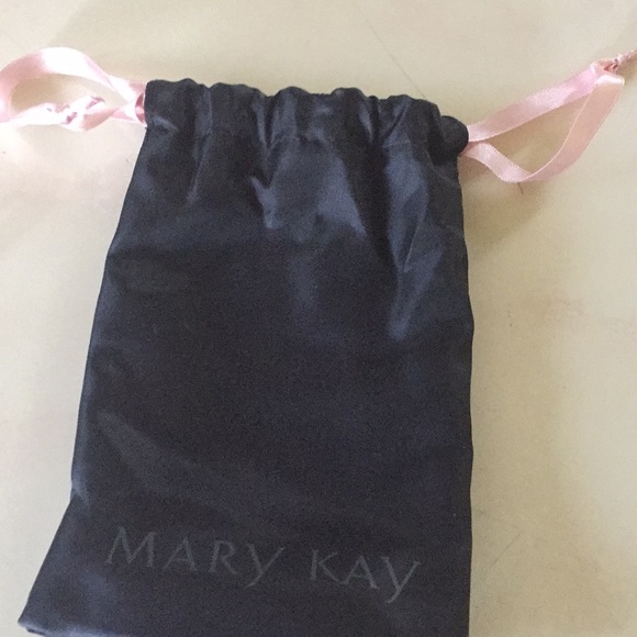 Mary Kay Travel-Sized Set - Picture 5 of 5